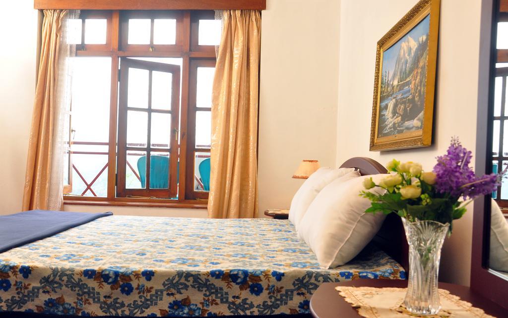 Primrose Inn 캔디 외부 사진